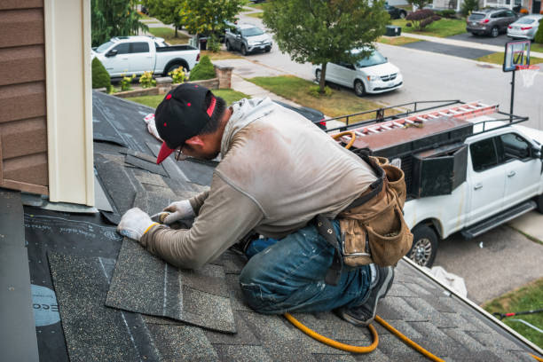 Professional Flat Roof Repair technician working in New Caney, TX